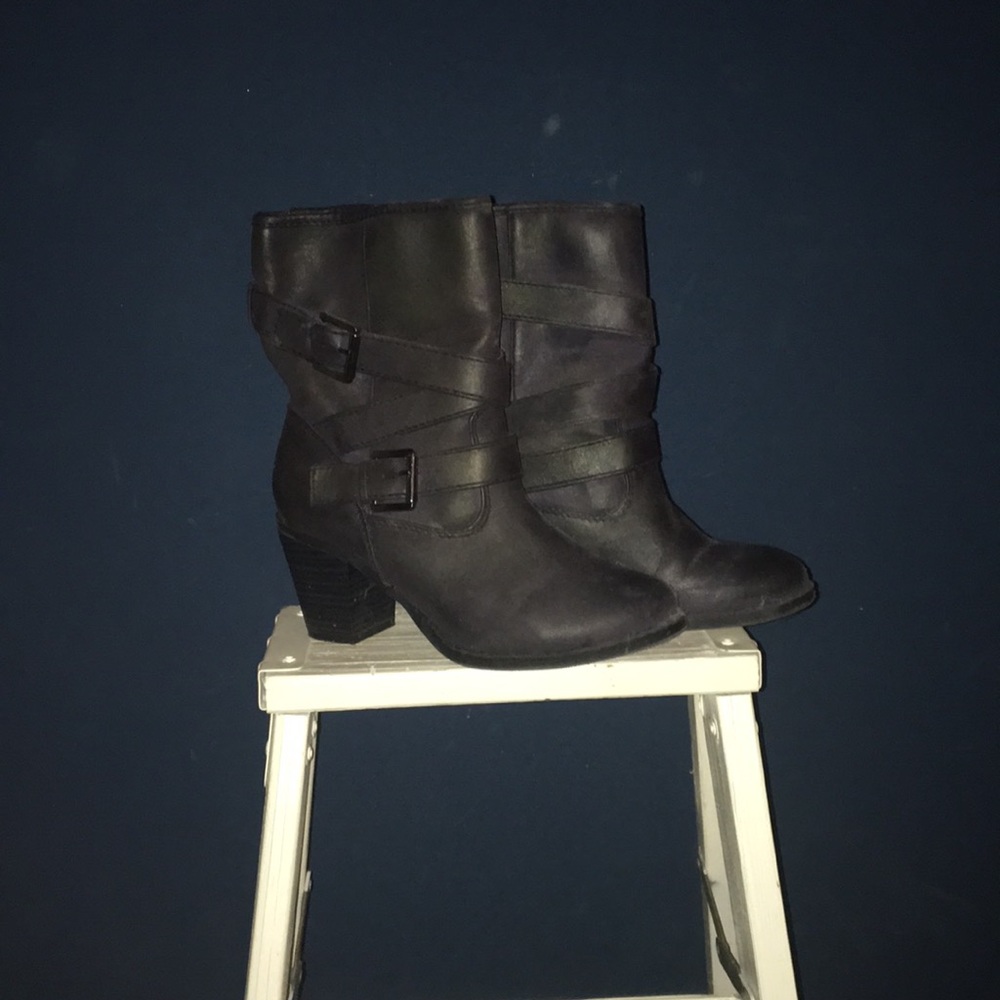 Ladies OLD NAVY Boots